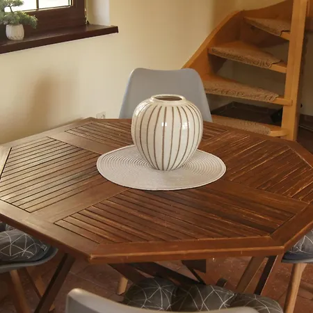 Zaciszna Przystan Debina *