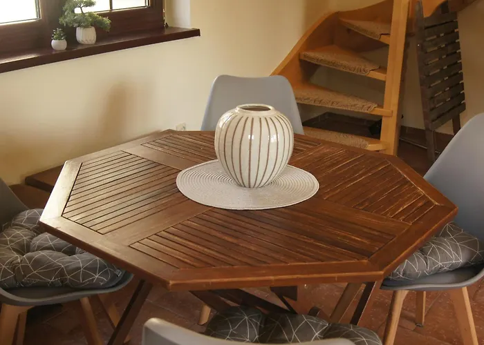 Zaciszna Przystan Debina *